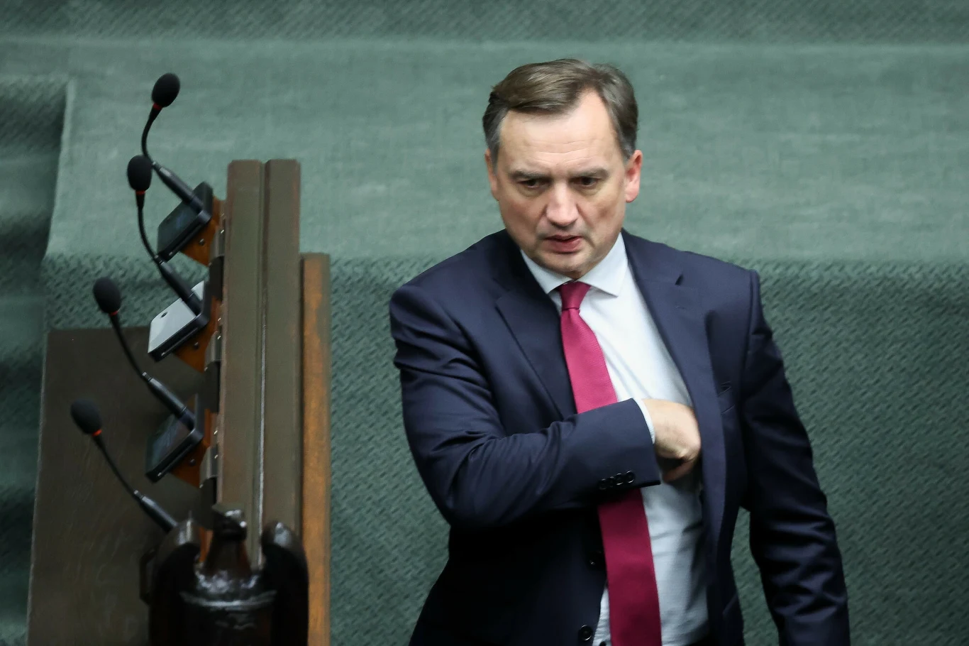 Zbigniew Ziobro składa zawiadomienie. Chodzi o opinię biegłego na temat jego stanu zdrowia Zbigniew Ziobro składa zawiadomienie. Chodzi o opinię biegłego na temat jego stanu zdrowia