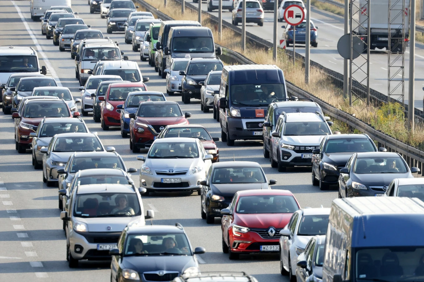 Warszawa zyska nową obwodnicę. Jeszcze nie wiadomo, którędy pobiegnie article cover