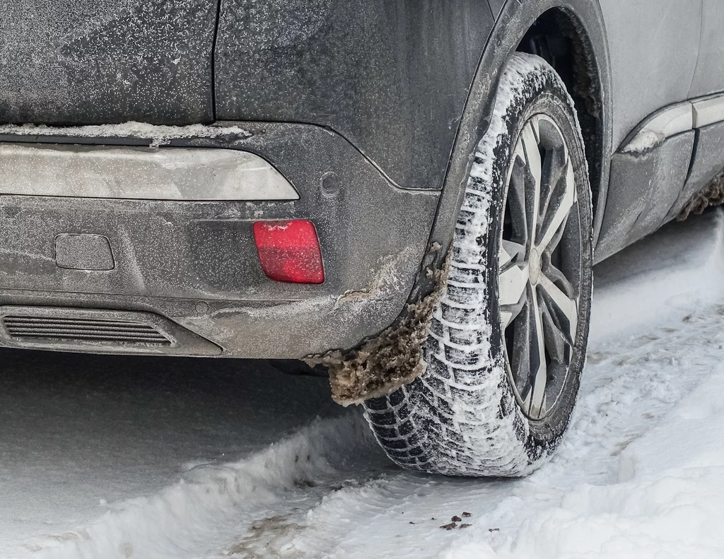 Opony zimowe do suvów i crossoverów w rozmiarze 215/55 R17. ADAC wybrało najlepsze