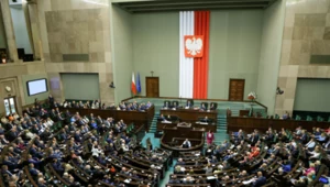 Politycy z podwyżkami, przegłosowali to tuż przed Bożym Narodzeniem