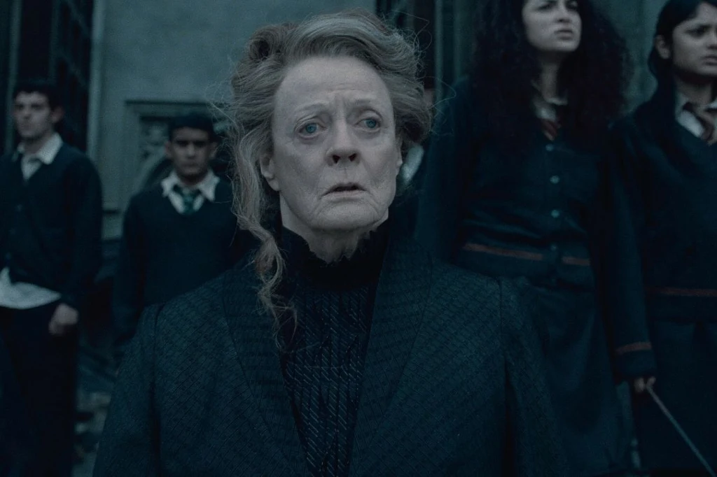 Maggie Smith wcieliła się w postać profesor Minerwy McGonagall, nauczycielki w serii o Harrym Potterze