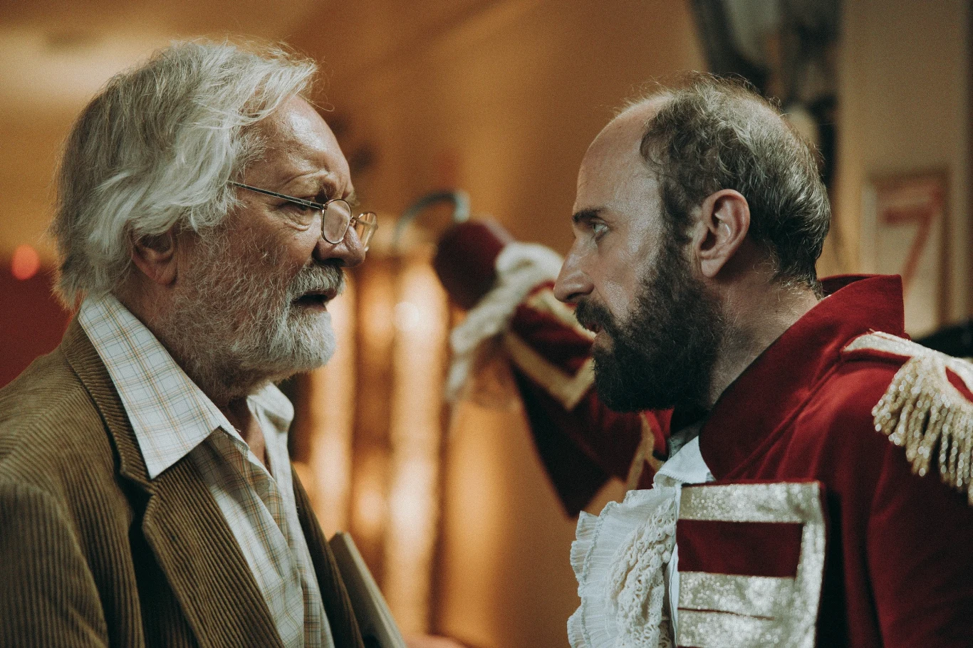 Andrzej Seweryn i Łukasz Simlat w filmie "Sezony"