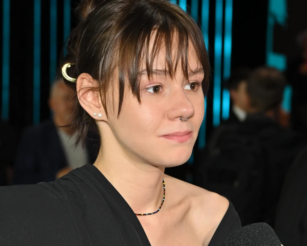 Nel Kaczmarek ogłosiła na Festiwalu w Gdyni, że jest w ciąży, odbierając wyróżnienie za film "Utrata równowagi" Nel Kaczmarek ogłosiła na Festiwalu w Gdyni, że jest w ciąży, odbierając wyróżnienie za film "Utrata równowagi"