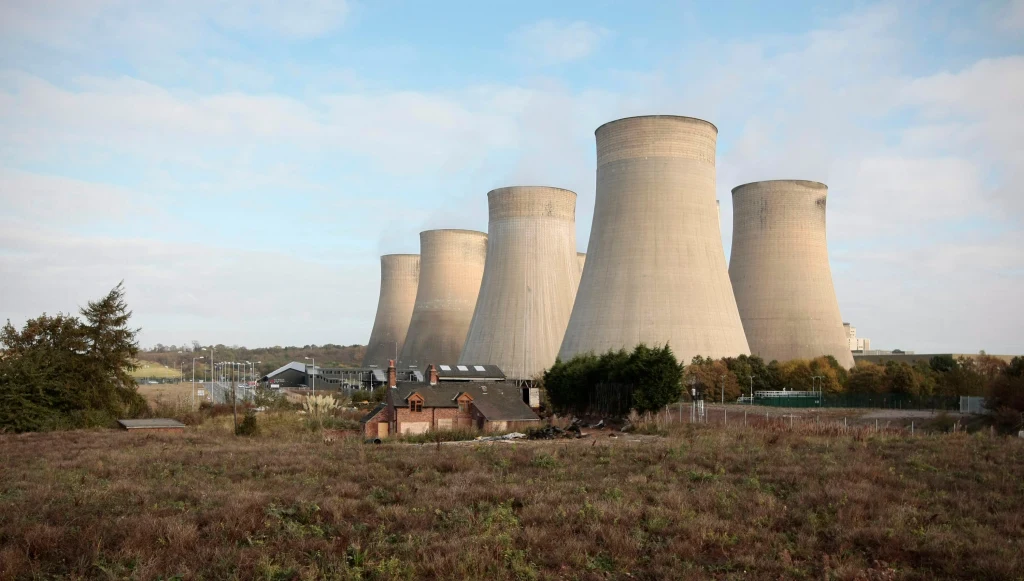 Elektrownia węglowa Ratcliffe-on-Soar w Wielkiej Brytanii. Obiekt zostanie wyłączony 1 października Elektrownia węglowa Ratcliffe-on-Soar w Wielkiej Brytanii. Obiekt zostanie wyłączony 1 października