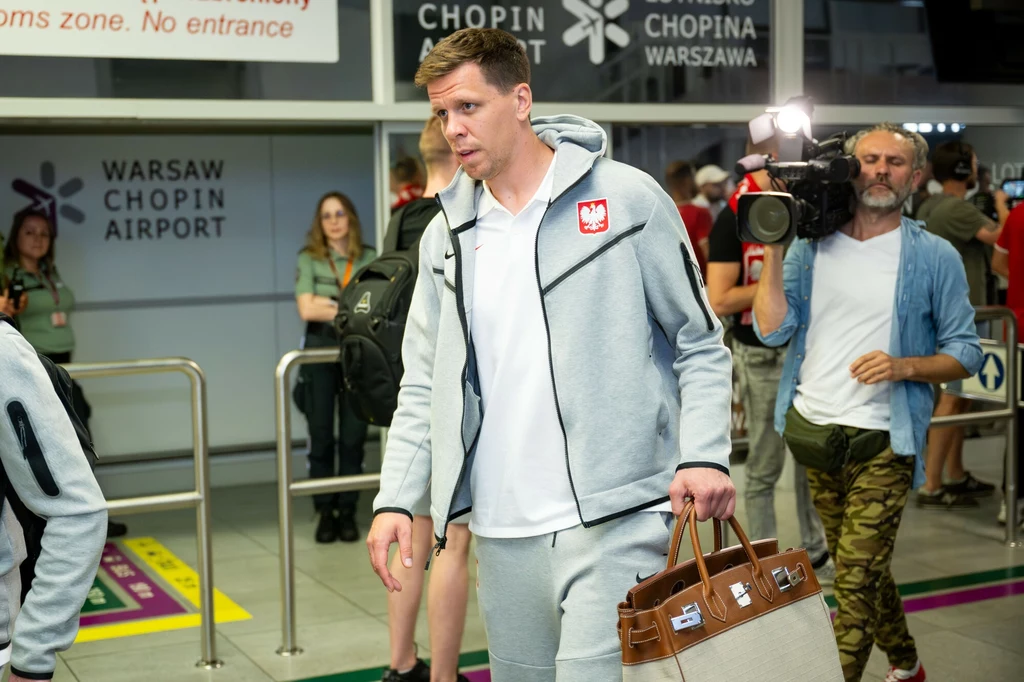 Wojciech Szczęsny podczas powrotu kadry z Euro 2024 Wojciech Szczęsny podczas powrotu kadry z Euro 2024
