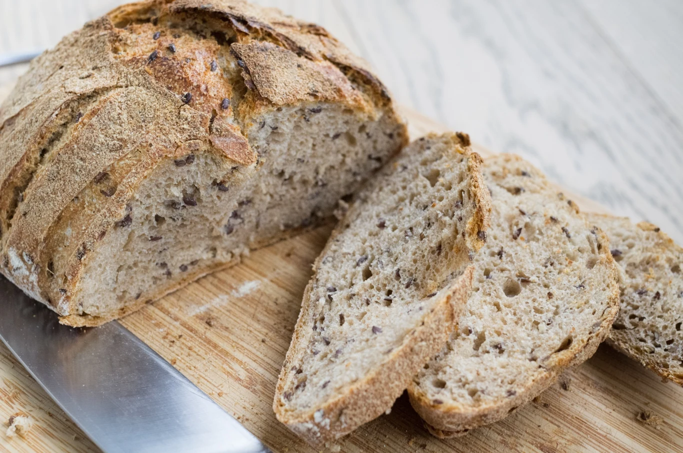 Ten chlebek może leżeć nawet ponad 2 tygodnie, a będzie świeży Ten chlebek może leżeć nawet ponad 2 tygodnie, a będzie świeży