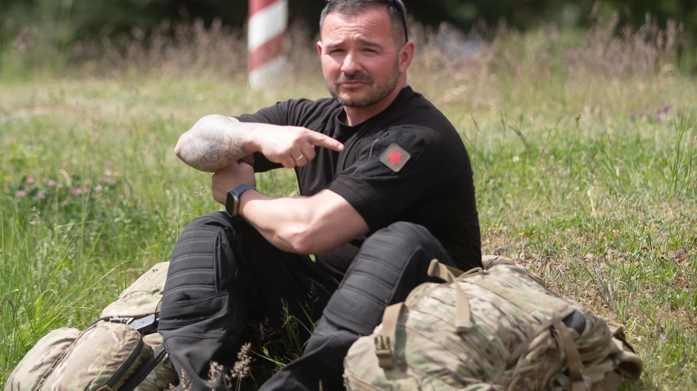 Łukasz Sikora „Sikor” z programu „Siły Specjalne Polska” to komandos Łukasz Sikora „Sikor” z programu „Siły Specjalne Polska” to komandos