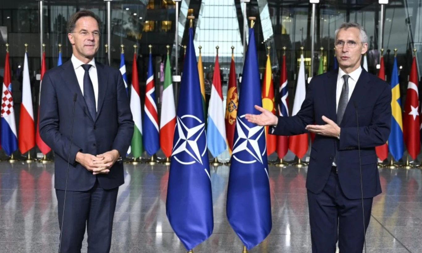 Jens Stoltenberg przekazał stanowiska sekretarza generalnego NATO Markowi Ruttemu Jens Stoltenberg przekazał stanowiska sekretarza generalnego NATO Markowi Ruttemu