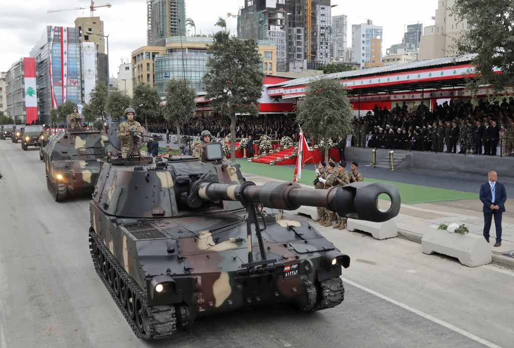 Siły lądowe armii Libanu posiadają także armatohaubice M109