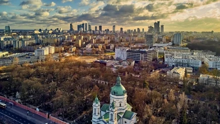 Pogoda na Wszystkich Świętych 2024 nie powinna nas zaskoczyć - wynika z prognozy długoterminowej IMGW. Najcieplej może być na Pomorzu