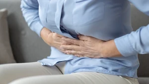 Nietolerancja histaminy może objawiać się wzdęciami i bólami brzucha