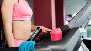 Dobry trening dla zapracowanych. Wzmacnia serce, stawy i odchudza