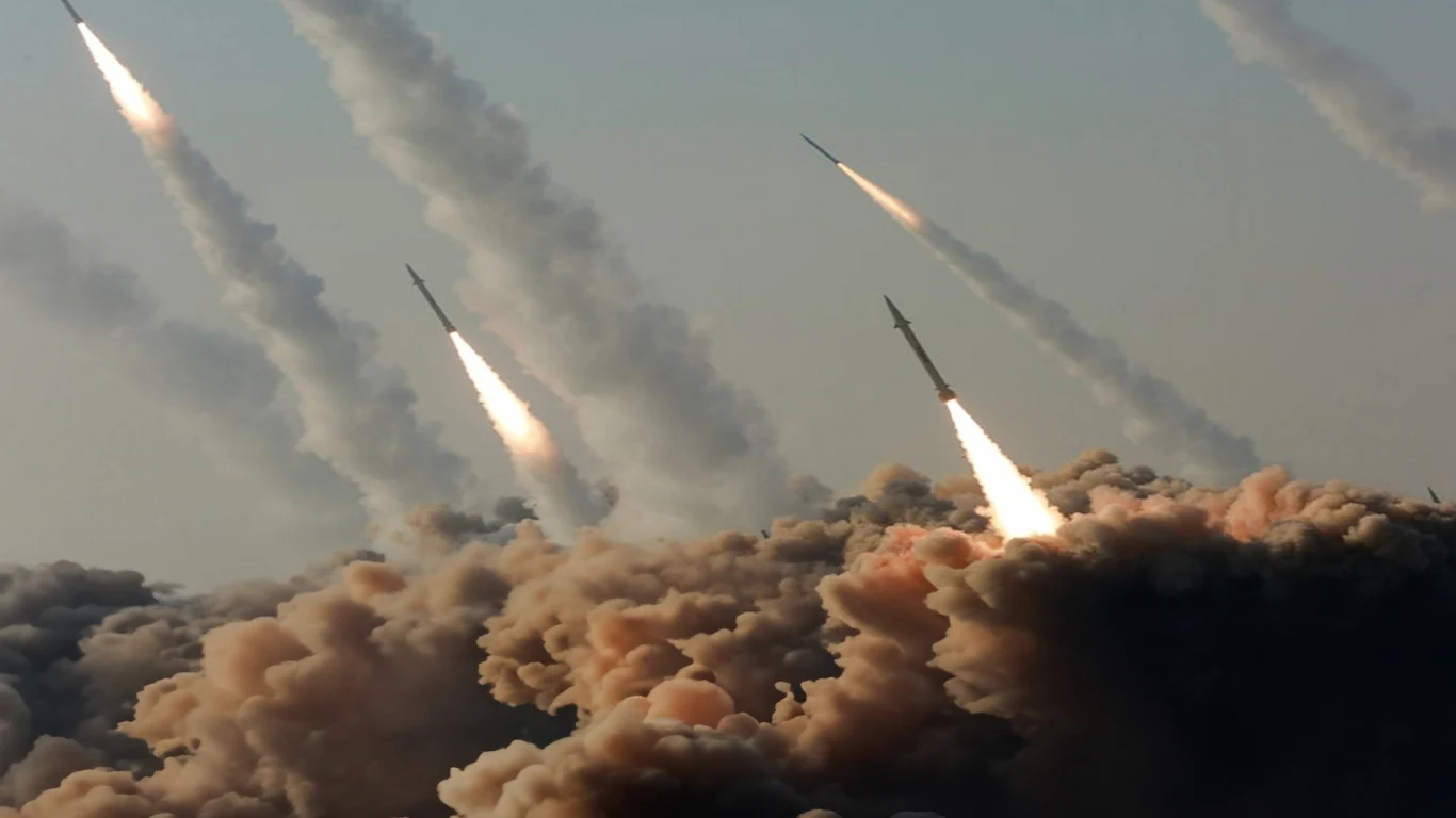 Iran pokazał, jak startują rakiety zmierzające do Izraela Iran pokazał, jak startują rakiety zmierzające do Izraela