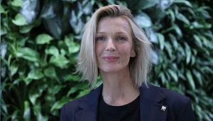 Marynarka Magdy Mołek to hit dla pań po 50-tce. Pasuje do każdej sylwetki 