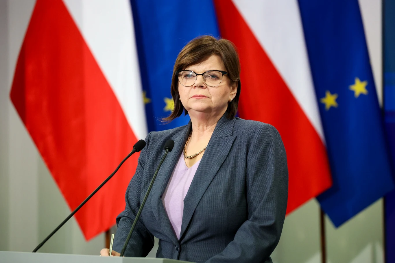 Resort zdrowia szykuje rewolucję w dostępie do napojów alkoholowych. Szefowa MZ Izabela Leszczyna zdradza, na jakim etapie są prace Resort zdrowia szykuje rewolucję w dostępie do napojów alkoholowych. Szefowa MZ Izabela Leszczyna zdradza, na jakim etapie są prace