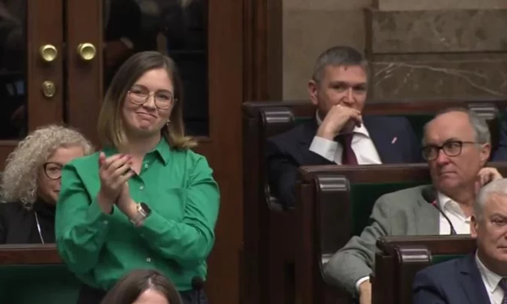 Paulina Matysiak i Włodzimierz Czarzasty podczas 18. posiedzenia Sejmu Paulina Matysiak i Włodzimierz Czarzasty podczas 18. posiedzenia Sejmu