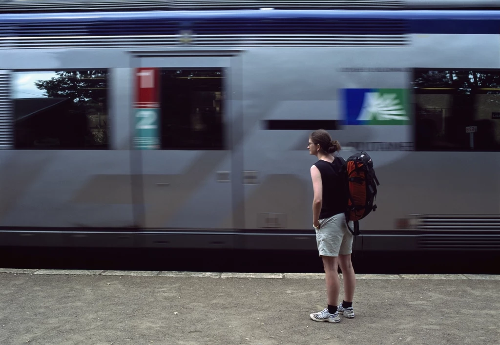 Unia Europejska rozda 18-latkom bezpłatne bilety na podróżowanie. Trwają zapisy Unia Europejska rozda 18-latkom bezpłatne bilety na podróżowanie. Trwają zapisy