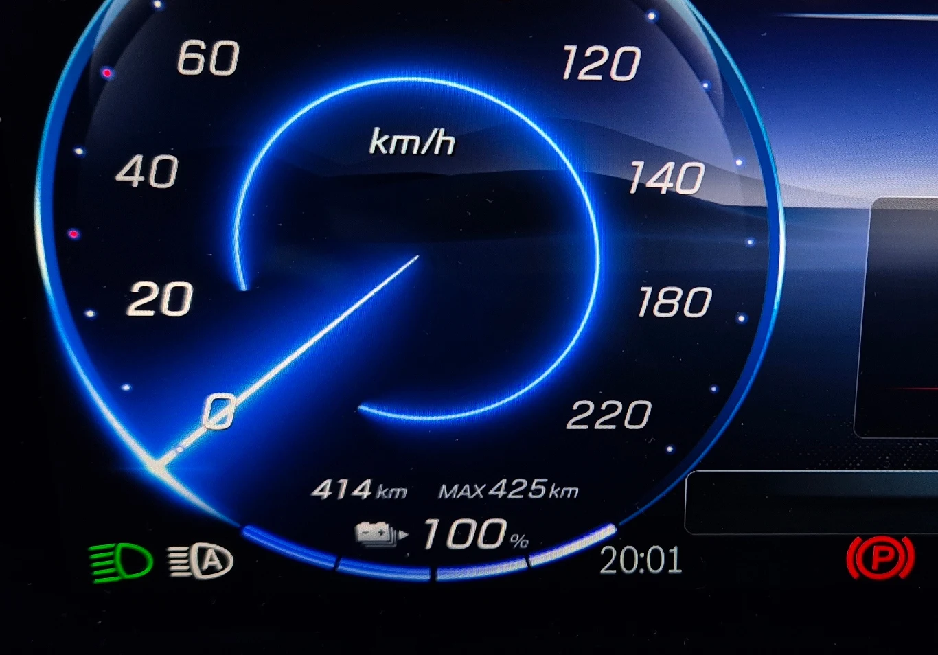 Zasięg ponad 400 km na jednym ładowaniu jest w EQA 300 4MATIC jak najbardziej osiągalny