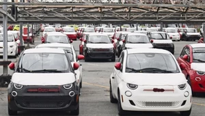 Fiat 500e nie wraca do produkcji. Firma mówi o „poważnych tarapatach”