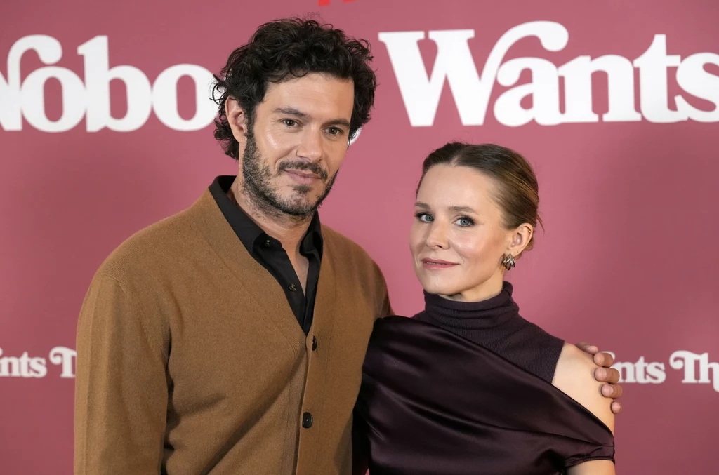 Kristen Bell i Adam Brody na prezentacji nowego hitu Netflixa 