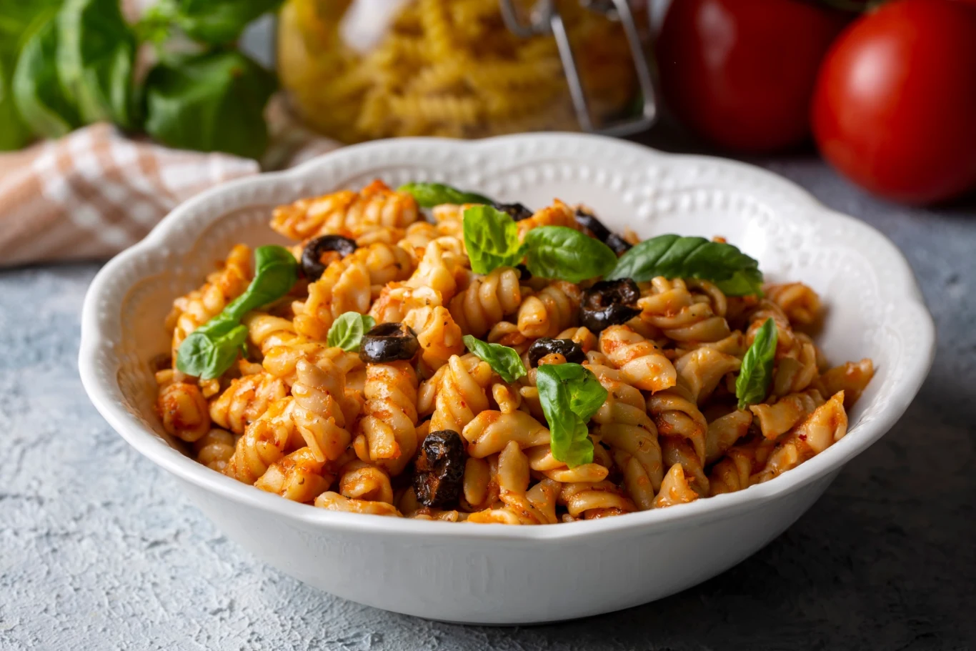 Wystarczy kilka składników i prosty przepis, żeby przygotować pyszny Kociołek Neapolitański na obiad Wystarczy kilka składników i prosty przepis, żeby przygotować pyszny Kociołek Neapolitański na obiad