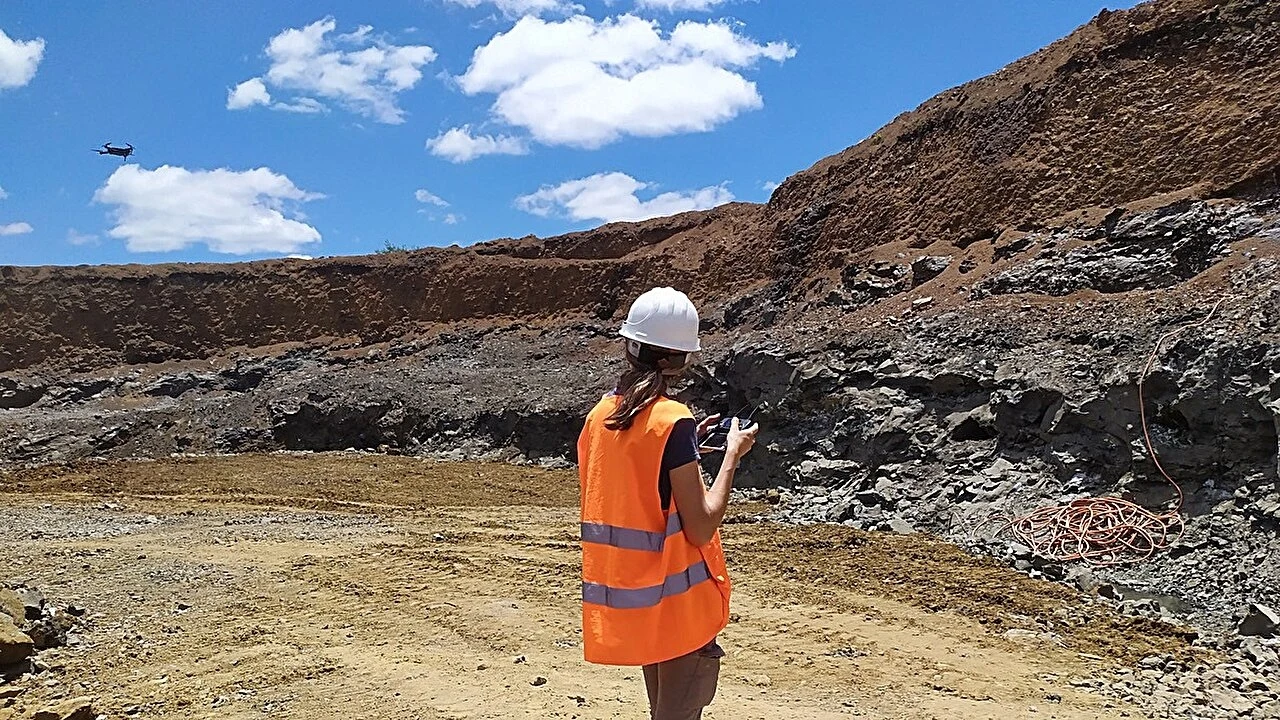 Uczeni z Uniwersytetu Georga Augusta w Getyndze rozwikłali zagadkę ogromnych geod ametystowych z Urugwaju. Uczeni z Uniwersytetu Georga Augusta w Getyndze rozwikłali zagadkę ogromnych geod ametystowych z Urugwaju.