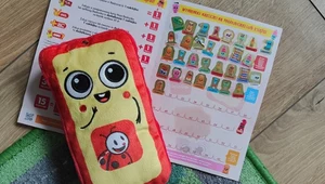 Kwitnie biznes na naklejkach z Biedronki. Polacy próbują zarobić na akcji