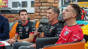 Piotr Świderski, Ireneusz Kwieciński i Jakub Jamróg. Konferencja Wilków Krosno.