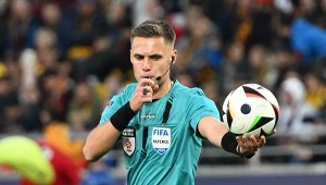 Arbiter Damian Sylwestrzak podyktował rzut karny w piątej minucie doliczonego czasu gry 