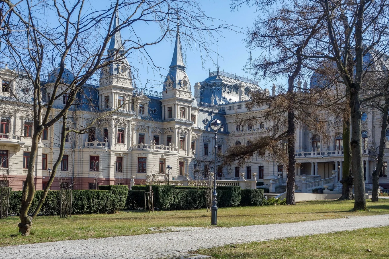 Muzeum Miasta Łodzi to jedno z ciekawszych muzeum w tym mieście.