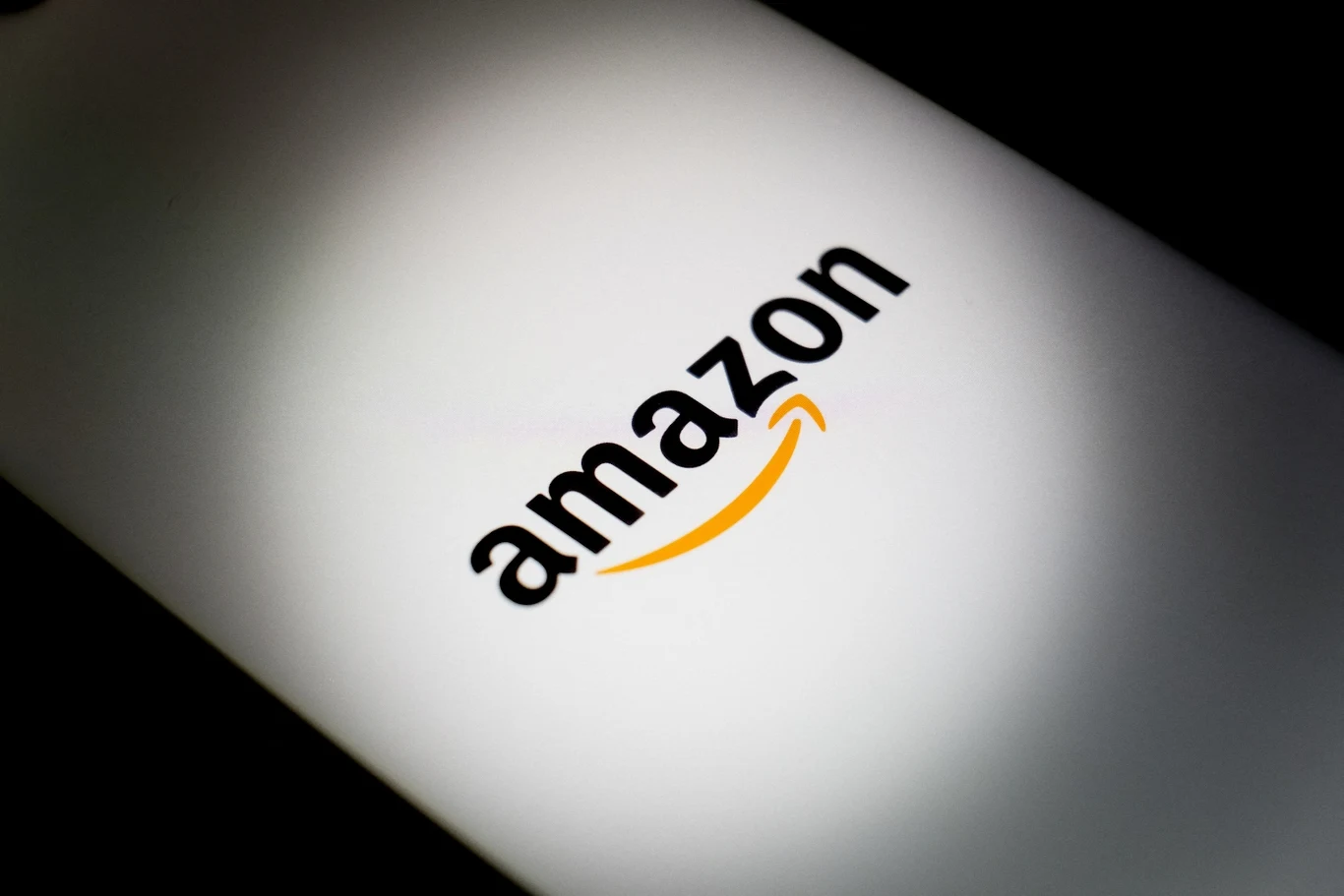 Za niewielki roczny abonament użytkownicy serwisów Amazona otrzymują dostęp do szeregu usług Za niewielki roczny abonament użytkownicy serwisów Amazona otrzymują dostęp do szeregu usług