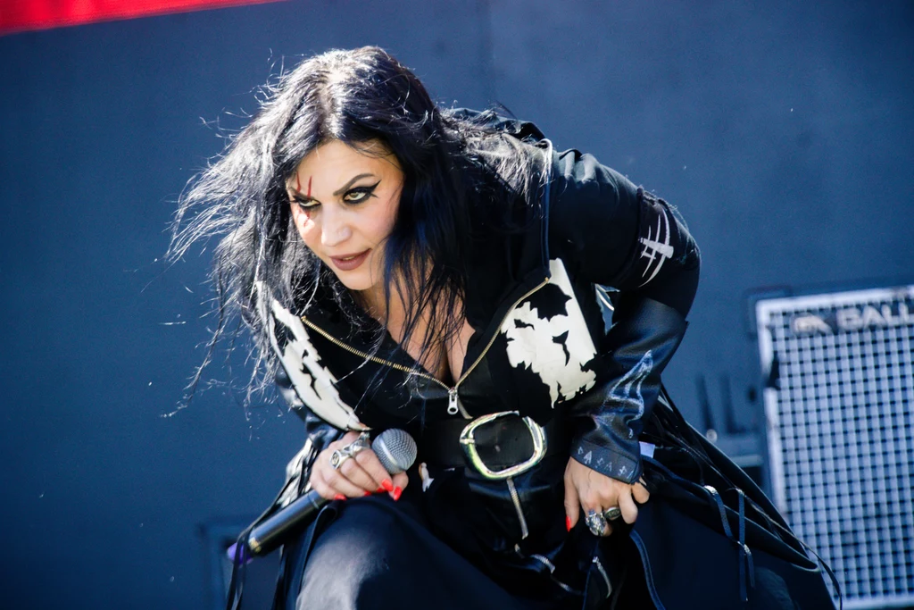 Cristina Scabbia (Lacuna Coil) w akcji