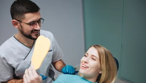 Co nowego u dentysty? Sprawdź, co teraz zrobisz na NFZ