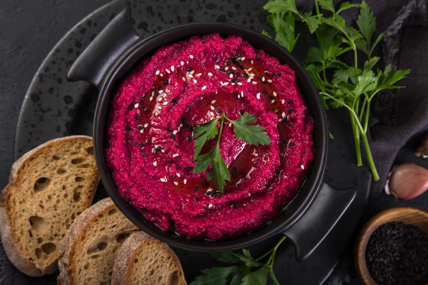 Pyszne smarowidło z buraków idealne na kanapki Pyszne smarowidło z buraków idealne na kanapki