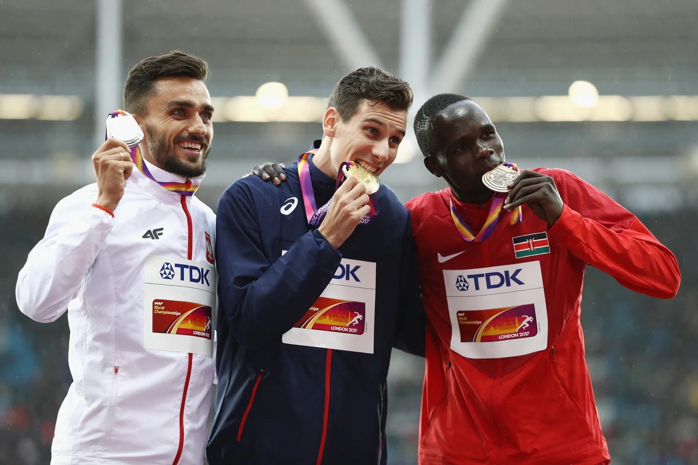 Adam Kszczot, Pierre-Ambroise Bosse i Kipyegon Bett podczas mistrzostw świata w Londynie, 2017 rok