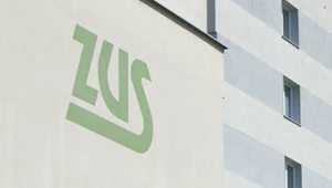 ZUS zalany wnioskami. Na konta uprawnionych trafi po 300 zł