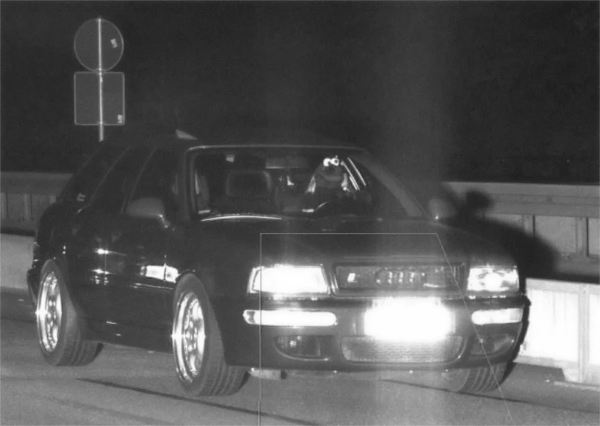 Zderzaki, felgi, lusterka - nie tylko znaczek podpowiada, że to może być Audi RS2 Zderzaki, felgi, lusterka - nie tylko znaczek podpowiada, że to może być Audi RS2