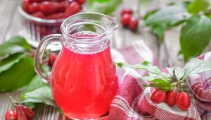 Za granicą płacą za niego krocie, my nie doceniamy. Sok z jego owoców to skarbca witamin