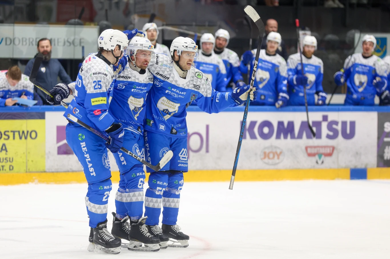 Oby w meczu ze Straubing Tigres Re-Plast Unia Oświęcim też miała takie powody do radości Oby w meczu ze Straubing Tigres Re-Plast Unia Oświęcim też miała takie powody do radości