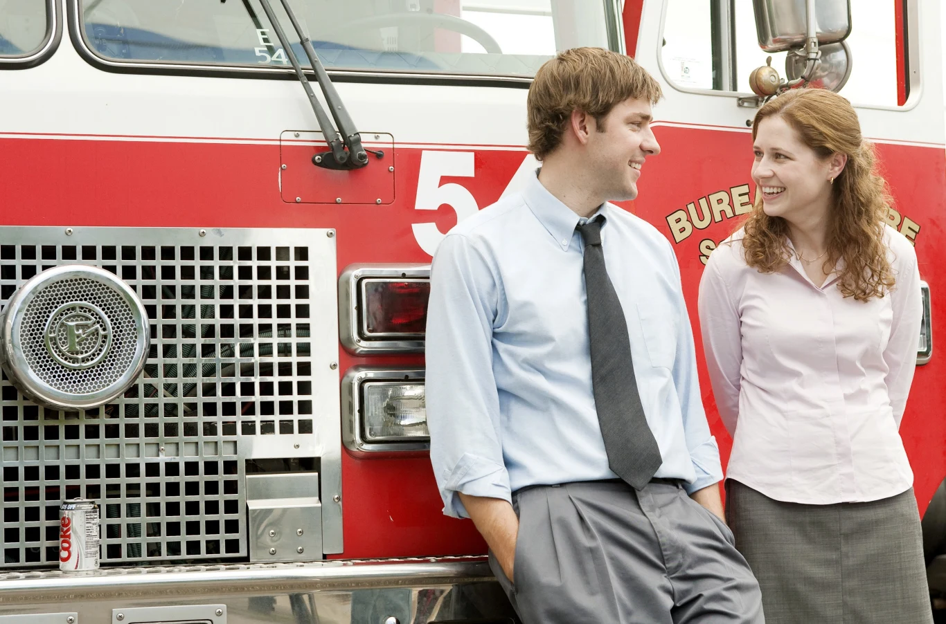 John Krasinski i Jenna Fischer w serialu "The Office"
