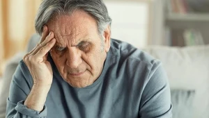 Po cichu niszczą mózg. Lekarze ostrzegają, kiedy demencja przyspiesza