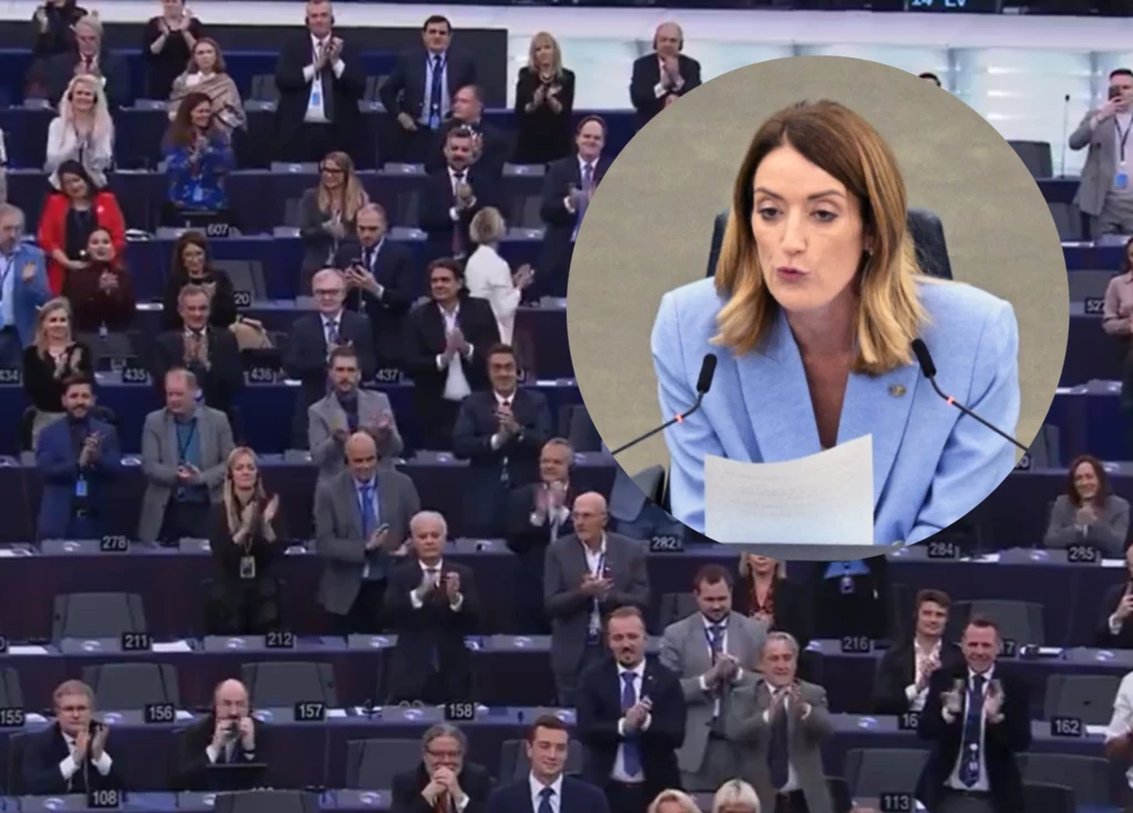 Żywiołowa reakcja posłów z frakcji Viktora Orbana. Zaczęli śpiewać piosenkę Żywiołowa reakcja posłów z frakcji Viktora Orbana. Zaczęli śpiewać piosenkę