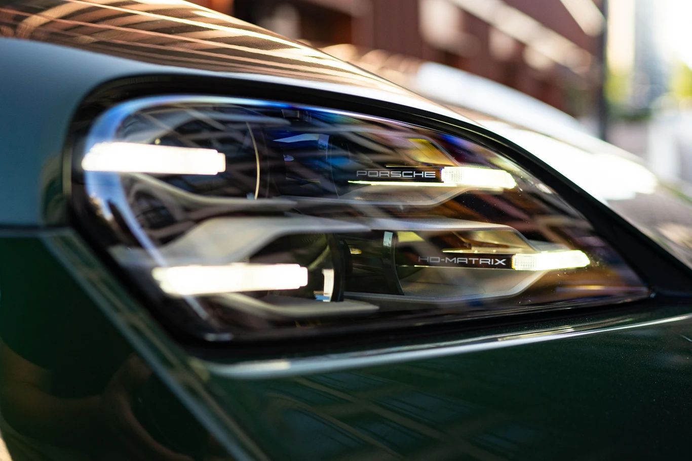 Nowe reflektory Matrix HD łatwo odróżnić od poprzednich, gdy spojrzymy na nie bliżej