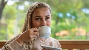 Zielona kawa może wspomagać odchudzanie, ale nie jest cudownym remedium na utratę wagi