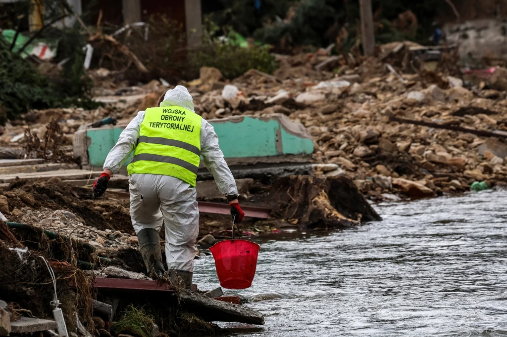 Śląsk Wrocław zagra charytatywnie dla ofiar powodzi w Lądku Zdroju Śląsk Wrocław zagra charytatywnie dla ofiar powodzi w Lądku Zdroju