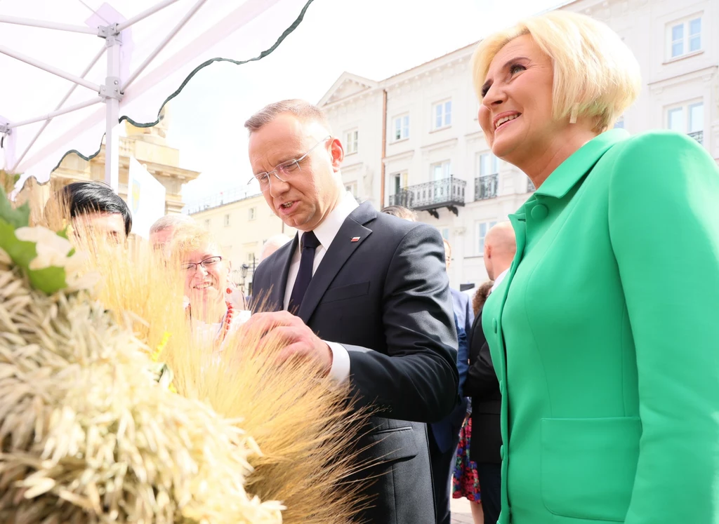 Prawo nie zakazuje pracy dla żony urzędującego prezydenta Polski