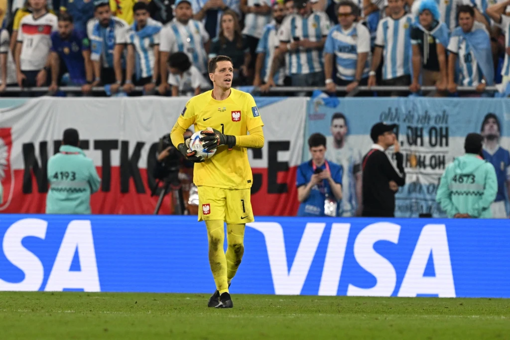 Wojciech Szczęsny podczas meczu z Argentyną Wojciech Szczęsny podczas meczu z Argentyną
