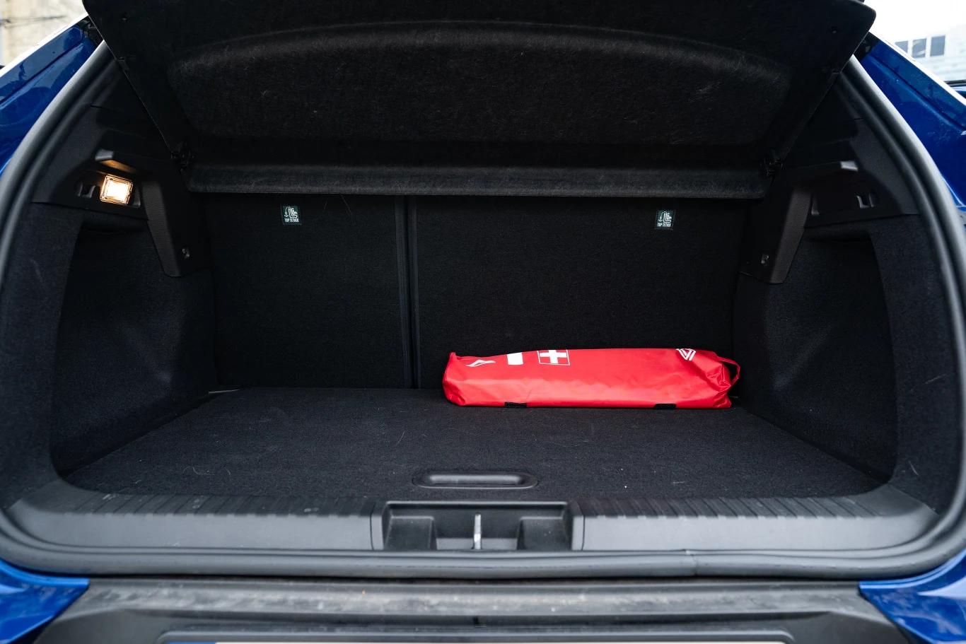 Pojemność bagażnika można zwiększyć przesuwając tylną kanapę