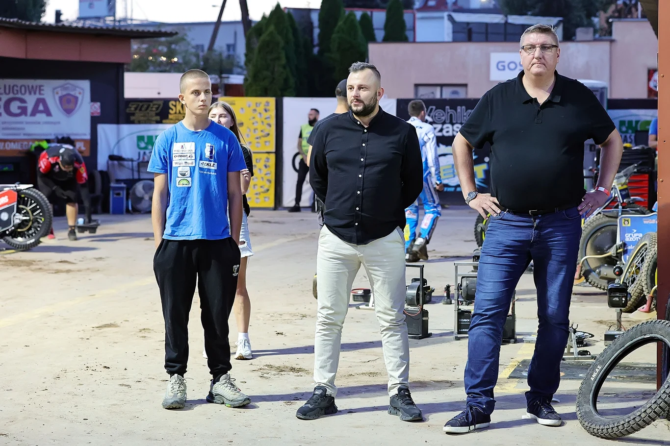 Kamil Góral (w środku) Kamil Góral (w środku)