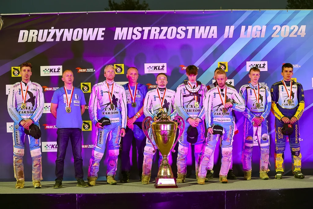 Unia Tarnów wygrywa Krajową Ligę Żużlową Unia Tarnów wygrywa Krajową Ligę Żużlową